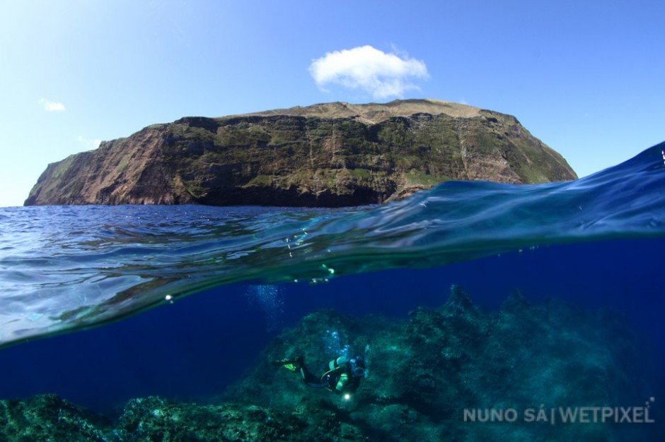 Corvo  Island is the smallest island of the archipelago, located in the western group along with the Flores island. It is a special place with unique landscapes and a UNESCO World Biosphere Reserve.