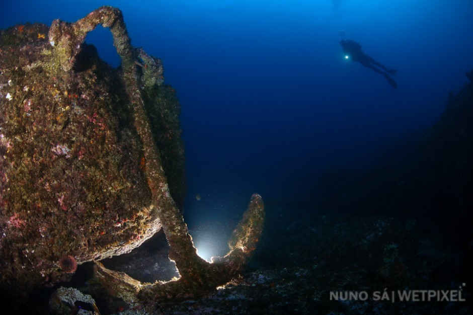 Anchor graveyard, Angra do Heroísmo bay, Terceira Island.

Wrecks from the XVI to XIX century can be found off several islands, due to the historic  importance of the Azores to ships crossing the Atlantic Ocean.