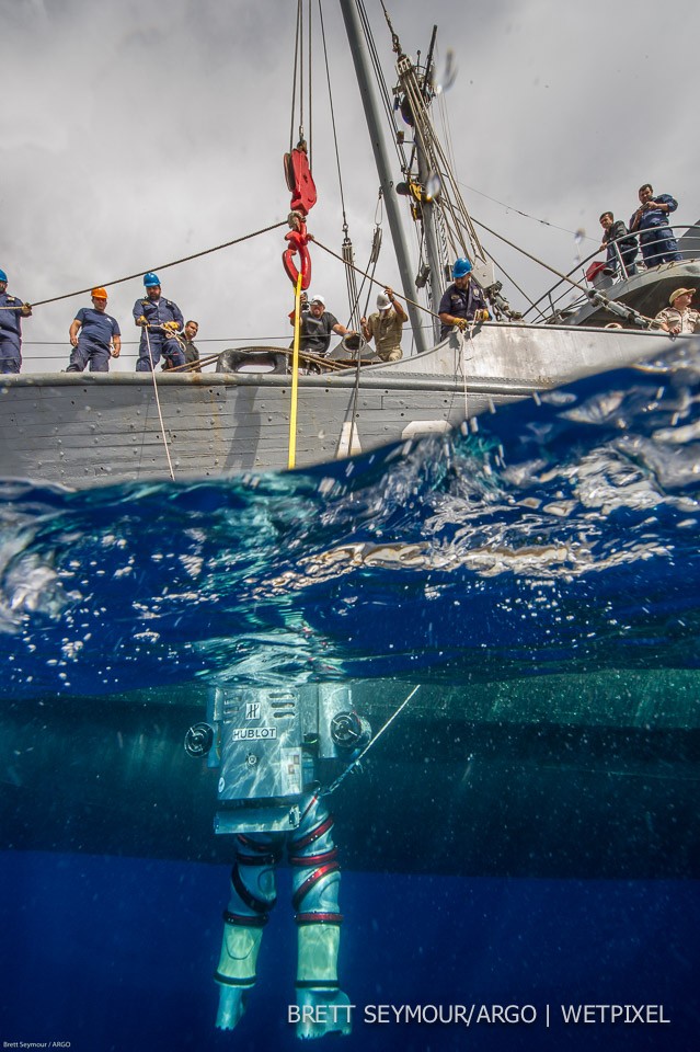 The Hellenic Navy and JF White  project team recover Exosuit.