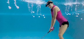 Lexi Thompson recreates Muhammad Ali’s famous underwater photo Photo